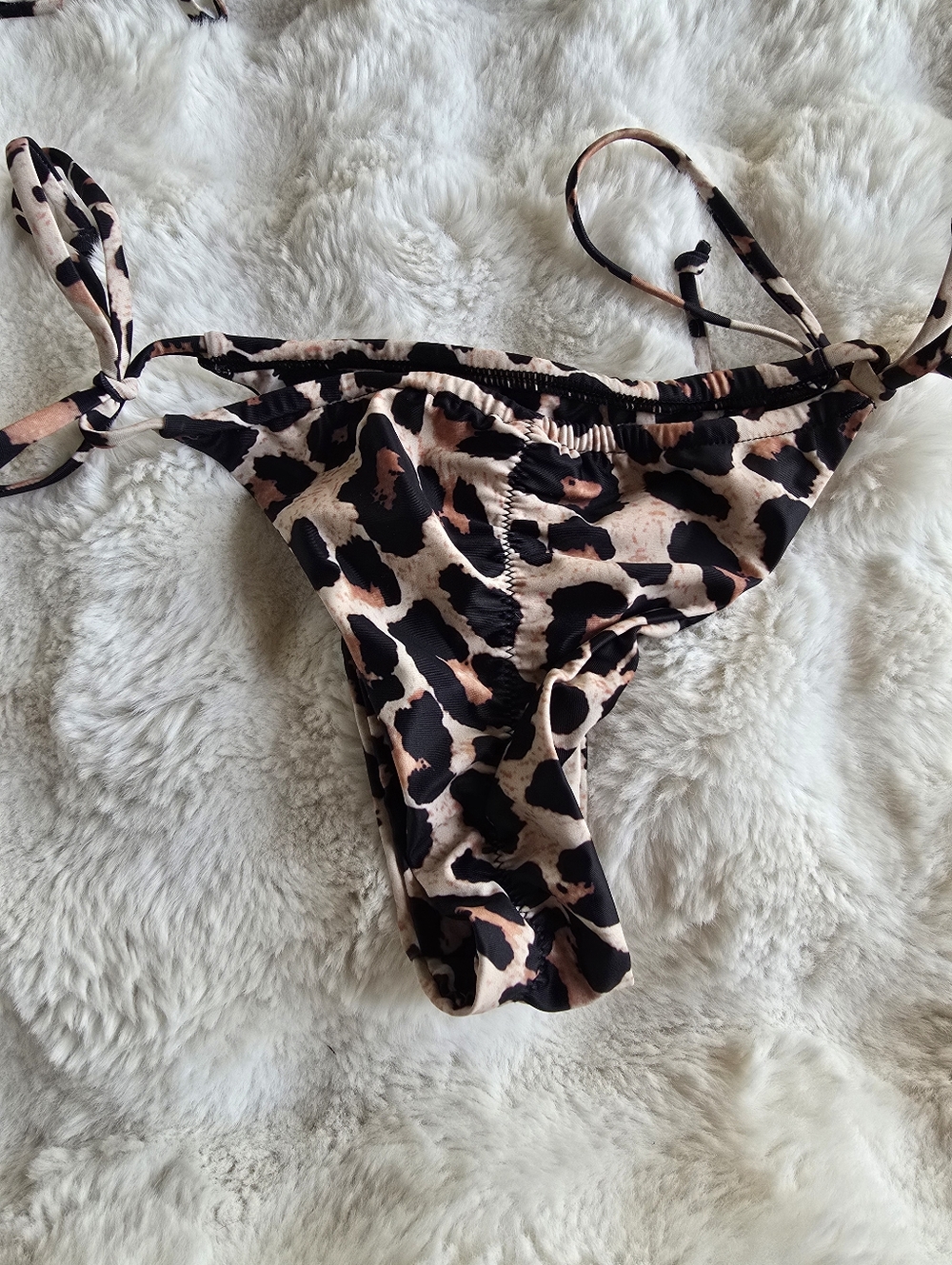 Leopard Bikini - Picture 2 of 4